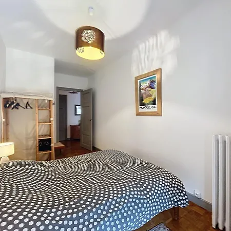 Appartement Chamonix: 7 Pers, 4 Pieces, Terrasse, Parking, Wifi - Fr-1-507-77 Chamonix