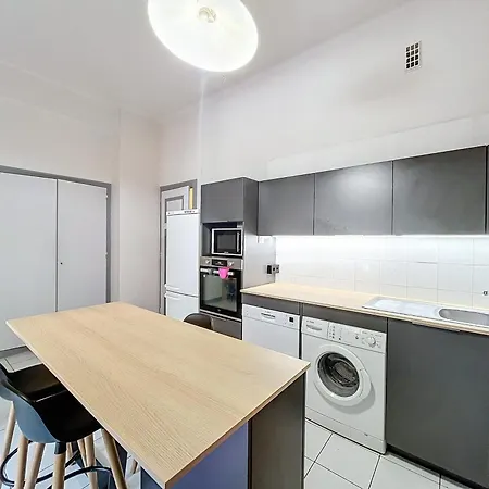 Διαμέρισμα Chamonix: 7 Pers, 4 Pieces, Terrasse, Parking, Wifi - Fr-1-507-77 Σαμονί